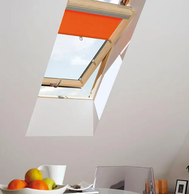 Ekonomisks jumta logs ar eņģēm vērtnes vidū - Optilight B